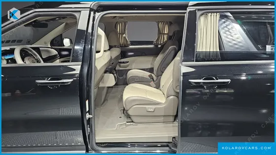 KIA CARNIVAL GASOLINE 9-SEATER HI-LIMOUSINE