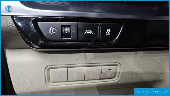KIA CARNIVAL GASOLINE 9-SEATER HI-LIMOUSINE