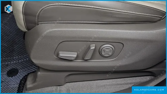 KIA CARNIVAL GASOLINE 9-SEATER HI-LIMOUSINE