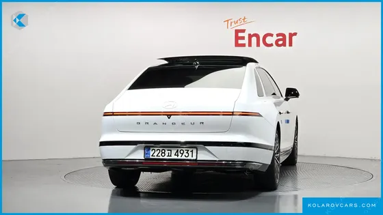 HYUNDAI GRANDEUR CALLIGRAPHY