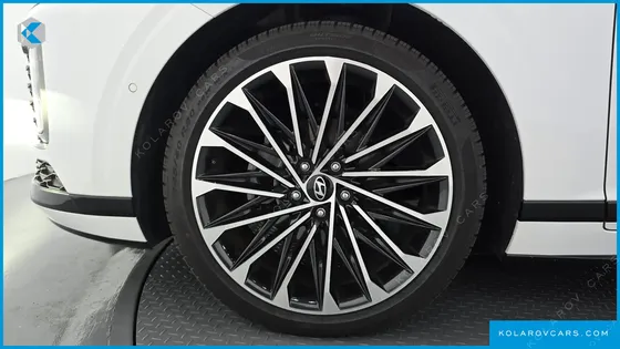 HYUNDAI GRANDEUR CALLIGRAPHY