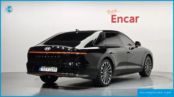 HYUNDAI GRANDEUR CALLIGRAPHY