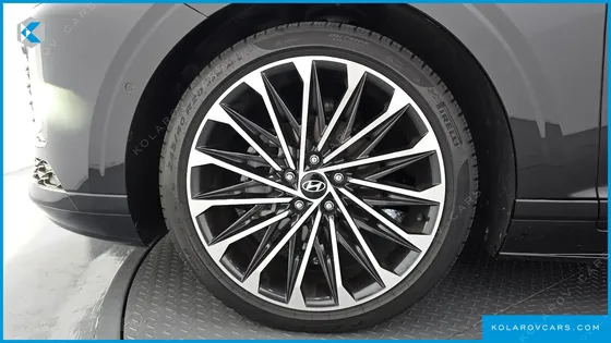 HYUNDAI GRANDEUR CALLIGRAPHY