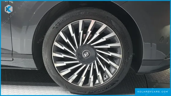 HYUNDAI GRANDEUR CALLIGRAPHY