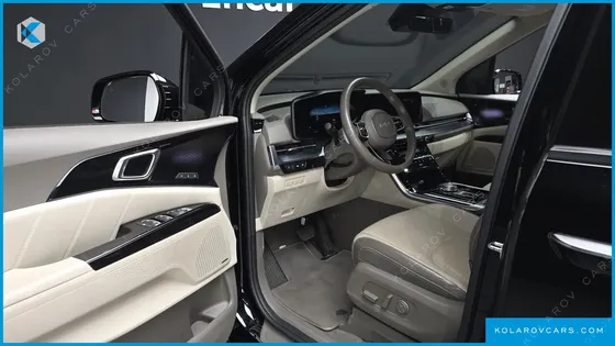 KIA CARNIVAL GASOLINE 4-SEATER HI-LIMOUSINE
