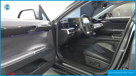 HYUNDAI GRANDEUR PREMIUM