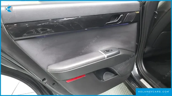 HYUNDAI GRANDEUR PREMIUM
