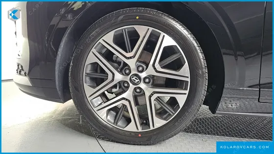 HYUNDAI GRANDEUR PREMIUM