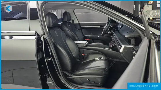 HYUNDAI GRANDEUR PREMIUM