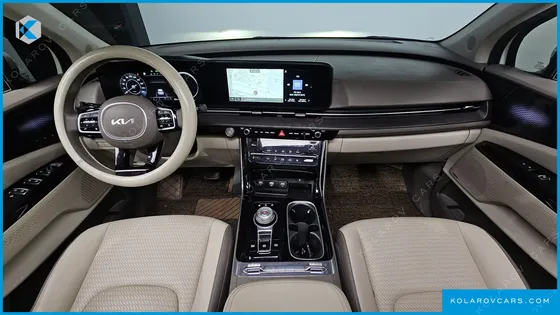 KIA CARNIVAL DIESEL 7-SEATER SIGNATURE