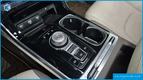 KIA CARNIVAL DIESEL 7-SEATER SIGNATURE