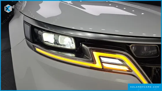 KIA CARNIVAL DIESEL 7-SEATER SIGNATURE