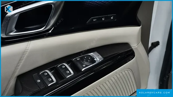 KIA CARNIVAL DIESEL 7-SEATER SIGNATURE