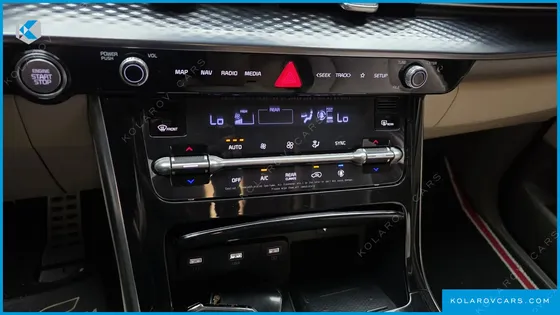 KIA CARNIVAL GASOLINE 7-SEATER HI-LIMOUSINE