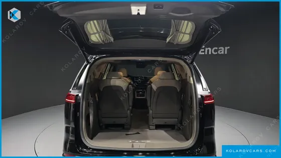 KIA CARNIVAL GASOLINE 9-SEATER HI-LIMOUSINE
