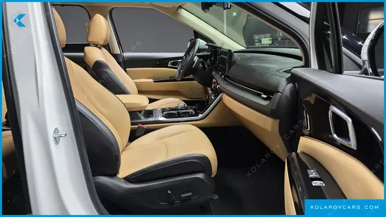KIA CARNIVAL DIESEL 9-SEATER NOBLESSE