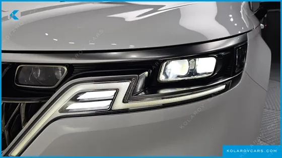 KIA CARNIVAL DIESEL 7-SEATER SIGNATURE