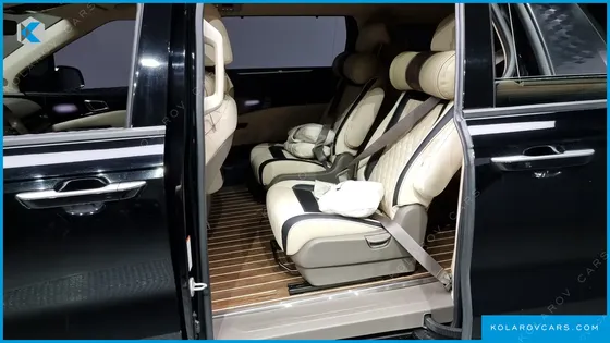 KIA CARNIVAL GASOLINE 7-SEATER LIMOUSINE(SPECIAL VEHICLE)