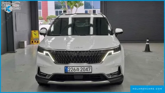 KIA CARNIVAL DIESEL 9-SEATER SIGNATURE