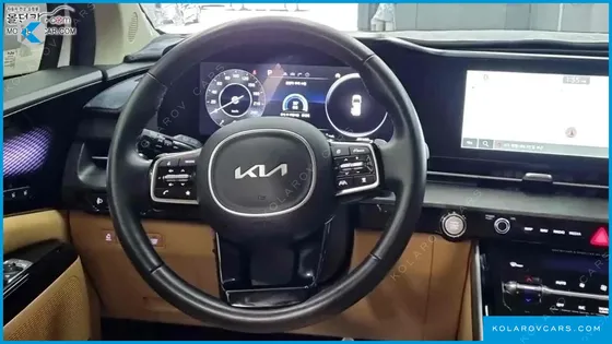 KIA CARNIVAL DIESEL 9-SEATER SIGNATURE