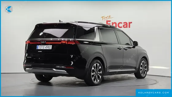 KIA CARNIVAL DIESEL 9-SEATER SIGNATURE