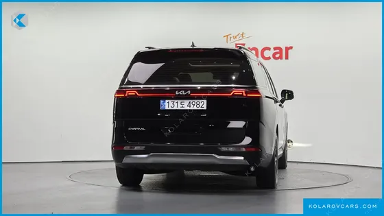 KIA CARNIVAL DIESEL 9-SEATER SIGNATURE