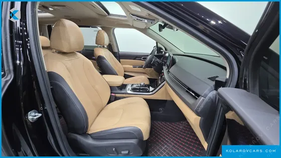 KIA CARNIVAL DIESEL 9-SEATER SIGNATURE