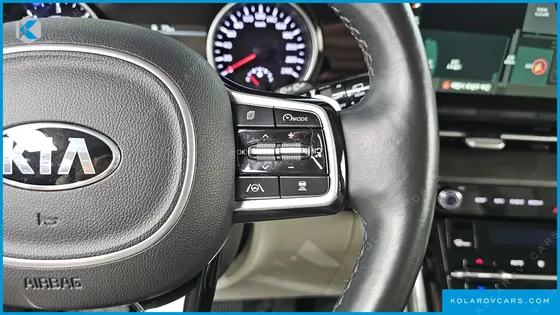 KIA CARNIVAL DIESEL 9-SEATER NOBLESSE