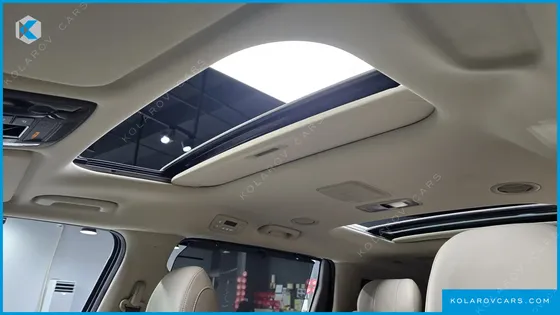 KIA CARNIVAL DIESEL 7-SEATER SIGNATURE