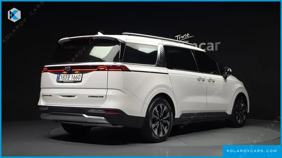 KIA CARNIVAL GASOLINE 7-SEATER SIGNATURE