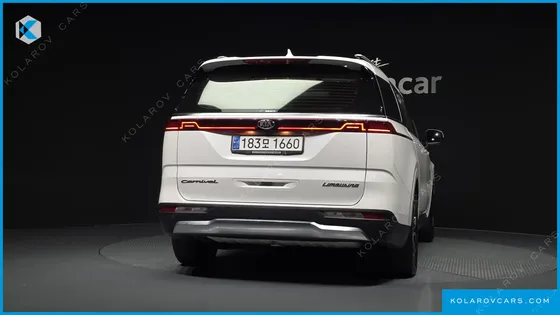 KIA CARNIVAL GASOLINE 7-SEATER SIGNATURE