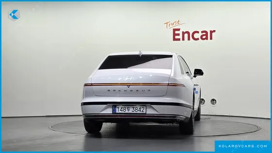 HYUNDAI GRANDEUR EXCLUSIVE