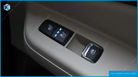 KIA CARNIVAL HEV 7SEATER SIGNATURE
