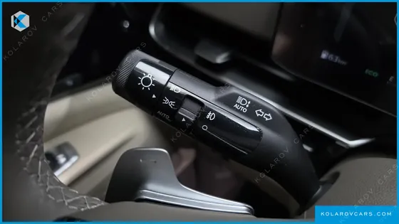 KIA CARNIVAL HEV 7SEATER SIGNATURE