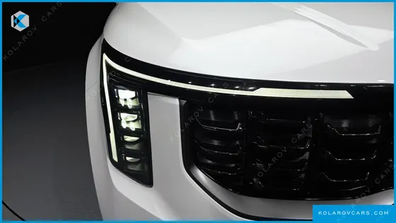 KIA CARNIVAL HEV 7-SEATER X LINE