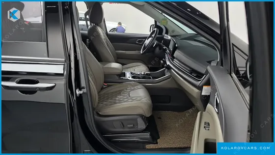 KIA CARNIVAL HEV 9SEATER NOBLESS