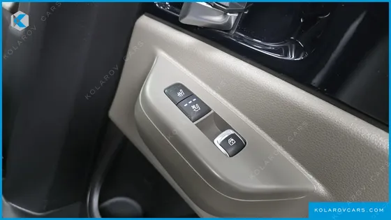KIA CARNIVAL HEV 9SEATER SIGNATURE