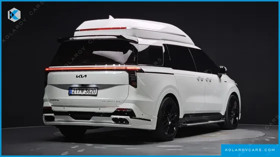 KIA CARNIVAL GASOLINE 7-SEATER HI LIMOUSINE