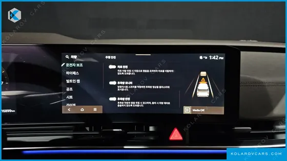 KIA CARNIVAL GASOLINE 7-SEATER HI LIMOUSINE