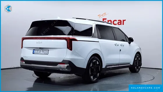 KIA CARNIVAL DIESEL 9-SEATER SIGNATURE