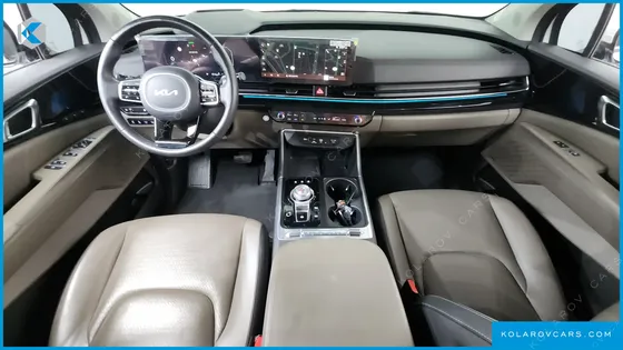 KIA CARNIVAL DIESEL 9-SEATER SIGNATURE