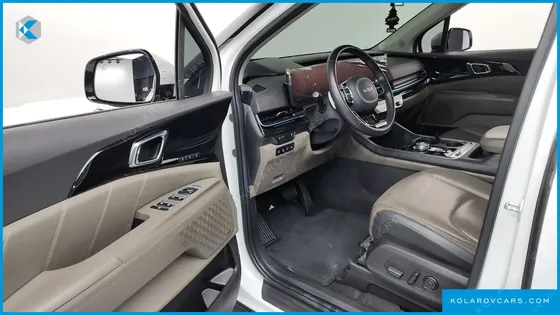 KIA CARNIVAL DIESEL 9-SEATER SIGNATURE