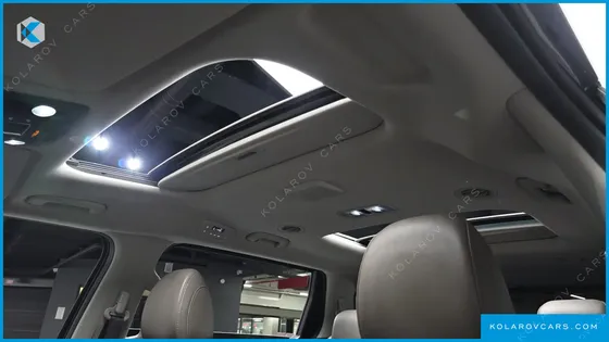 KIA CARNIVAL HEV 9SEATER GRAVITY