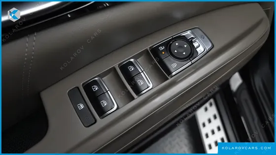 KIA CARNIVAL HEV 9SEATER GRAVITY