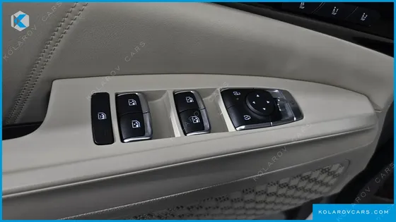KIA CARNIVAL HEV 7SEATER GRAVITY