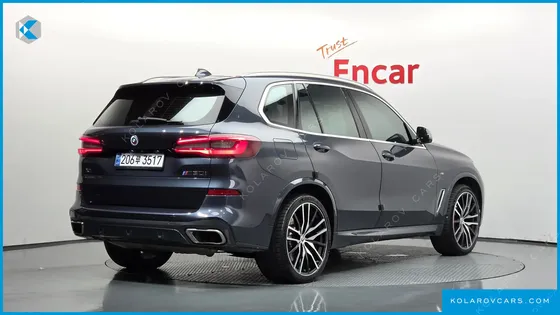 BMW X5 M50I