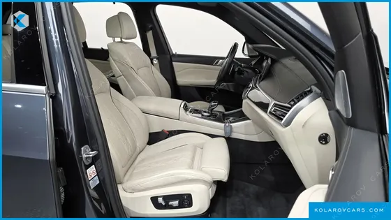 BMW X5 M50I