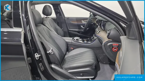 MERCEDES E-CLASS E220D 4MATIC EXCLUSIVE