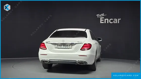 MERCEDES E-CLASS E300 4MATIC AVNATGARDE