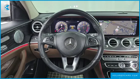 MERCEDES E-CLASS E300 4MATIC AVNATGARDE